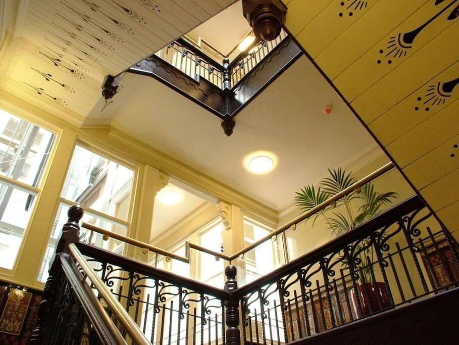 Boutique City Centre Flat By City Superhost مانشستر المظهر الخارجي الصورة